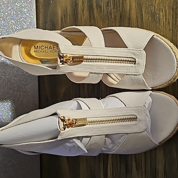 Michael Kors Damita wedge sandles - Picture 4 of 4
